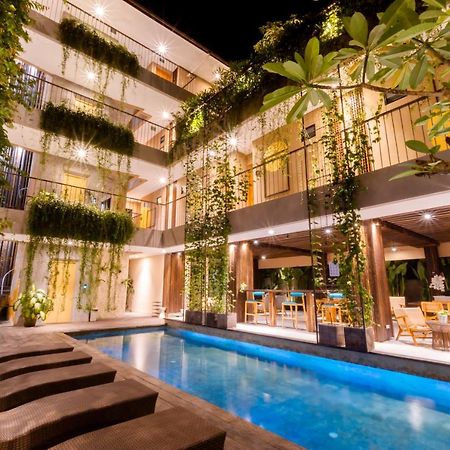 Tanaga Coliving Hotel Seminyak  Ngoại thất bức ảnh