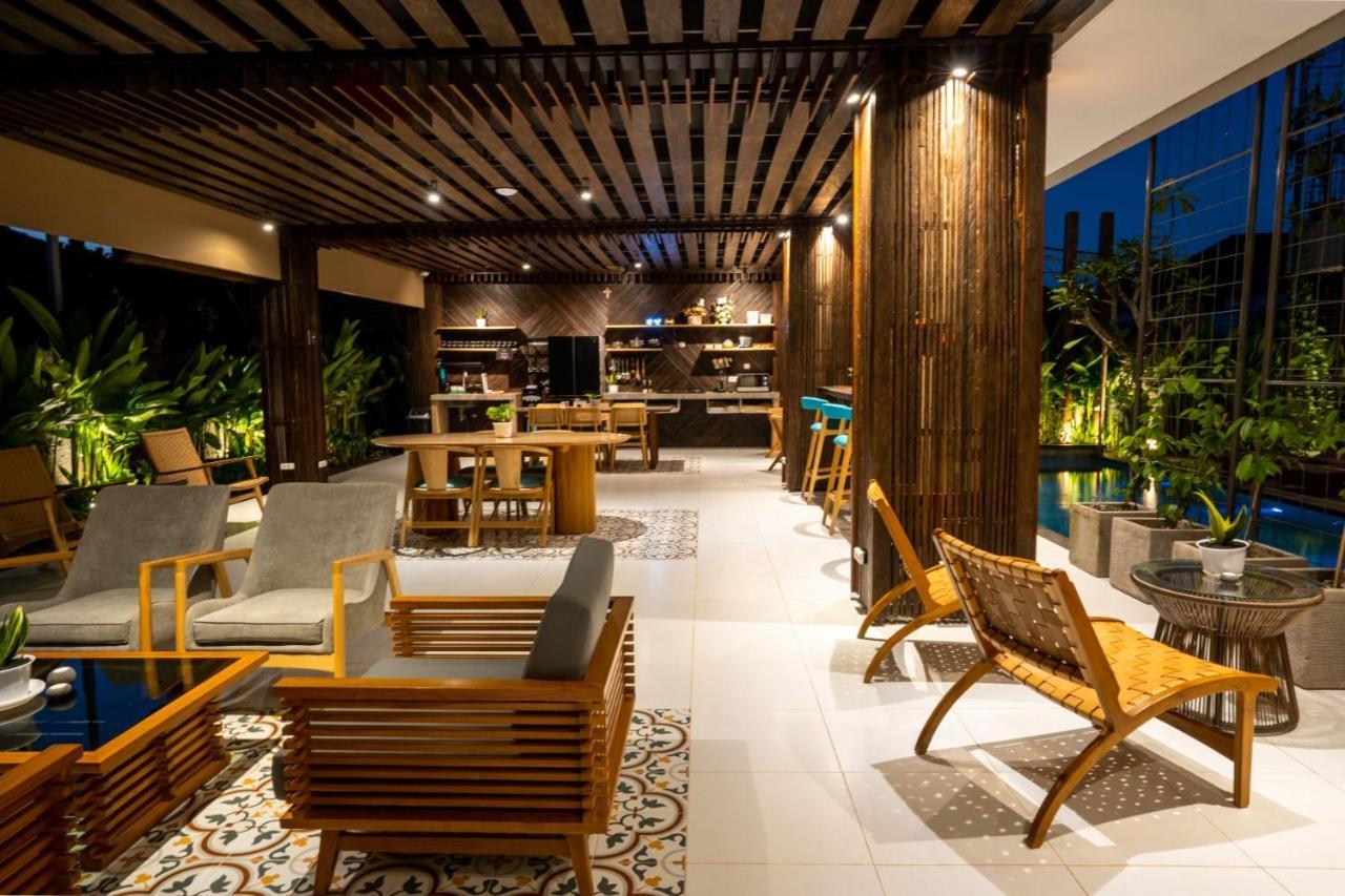 Tanaga Coliving Hotel Seminyak  Ngoại thất bức ảnh