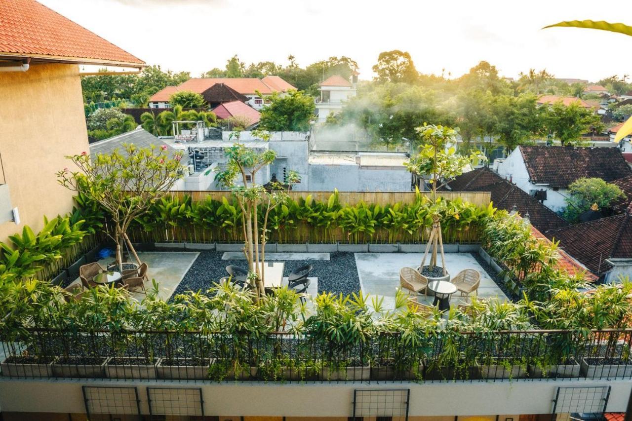 Tanaga Coliving Hotel Seminyak  Ngoại thất bức ảnh