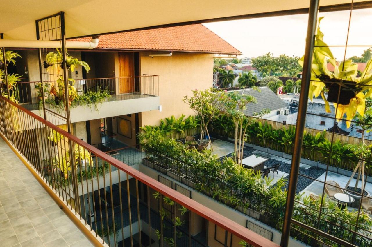 Tanaga Coliving Hotel Seminyak  Ngoại thất bức ảnh