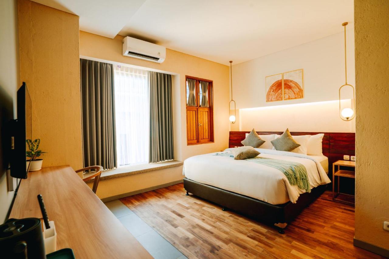 Tanaga Coliving Hotel Seminyak  Ngoại thất bức ảnh
