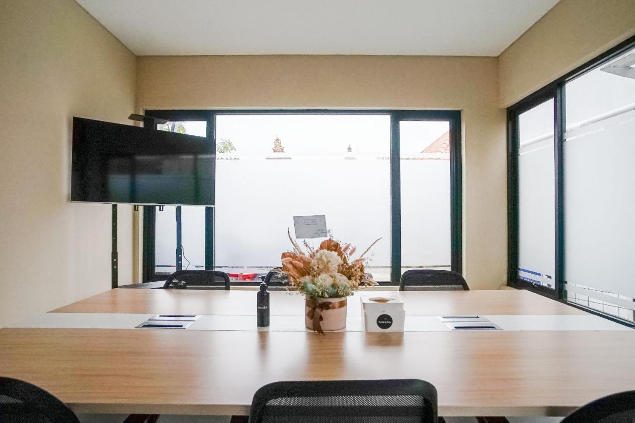 Tanaga Coliving Hotel Seminyak  Ngoại thất bức ảnh