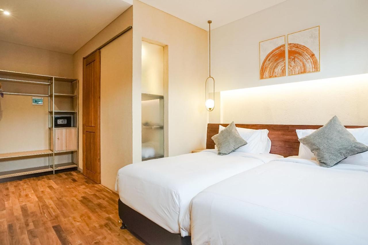 Tanaga Coliving Hotel Seminyak  Ngoại thất bức ảnh