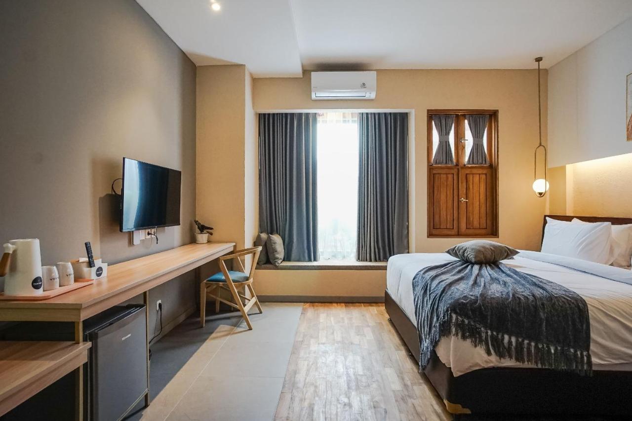 Tanaga Coliving Hotel Seminyak  Ngoại thất bức ảnh