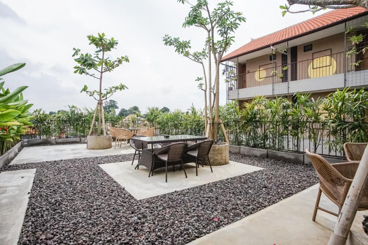 Tanaga Coliving Hotel Seminyak  Ngoại thất bức ảnh