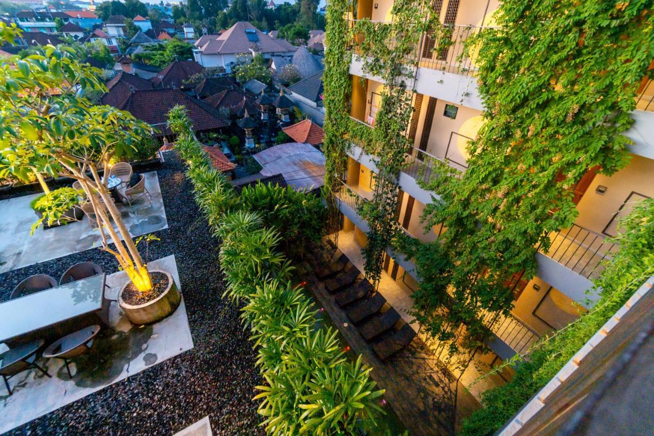 Tanaga Coliving Hotel Seminyak  Ngoại thất bức ảnh