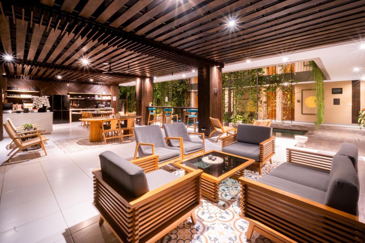 Tanaga Coliving Hotel Seminyak  Ngoại thất bức ảnh