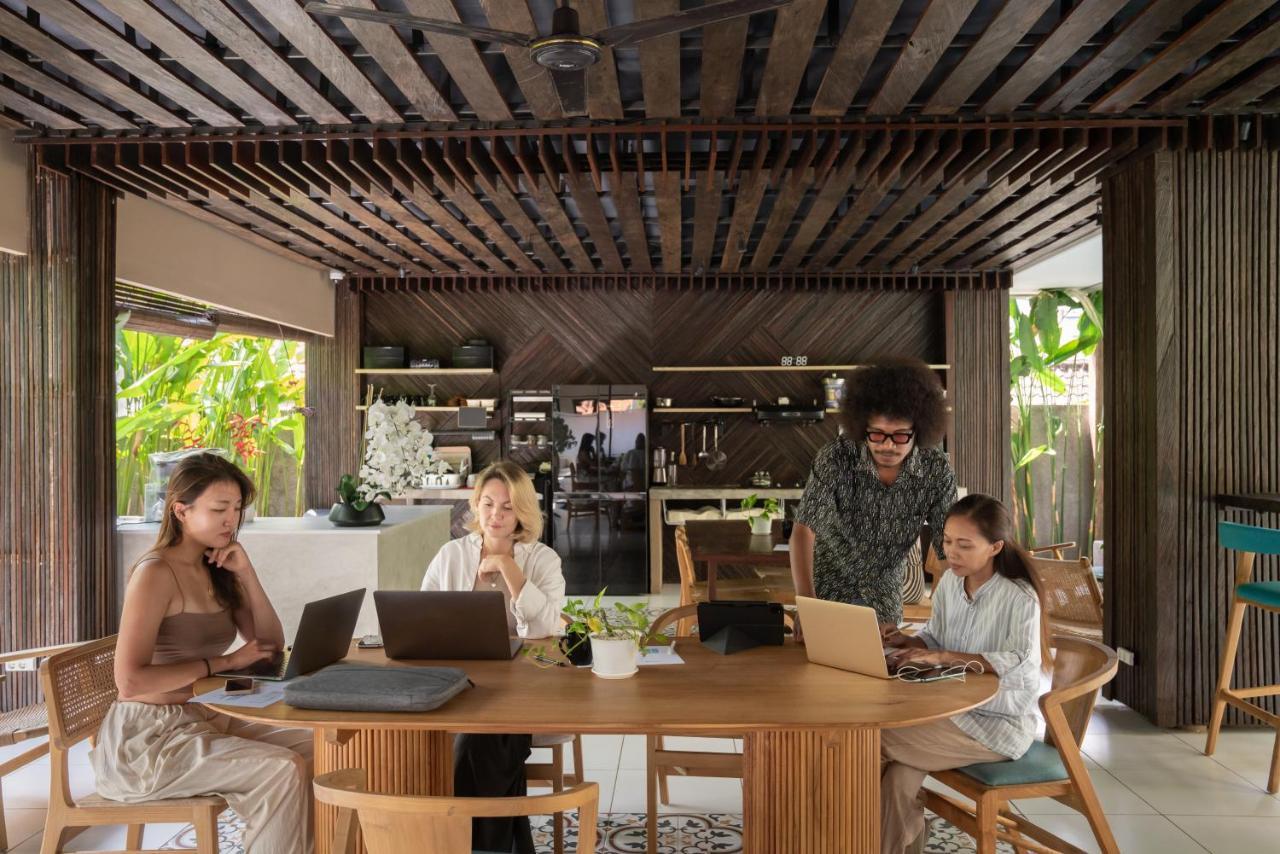 Tanaga Coliving Hotel Seminyak  Ngoại thất bức ảnh