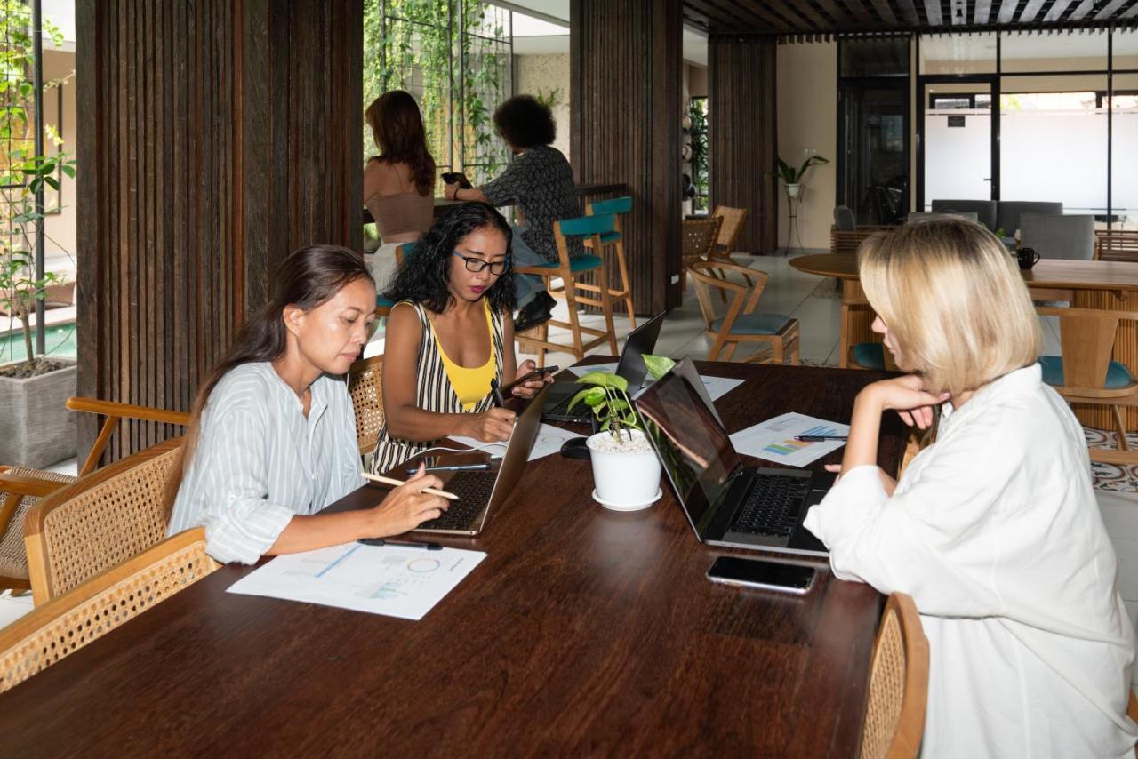 Tanaga Coliving Hotel Seminyak  Ngoại thất bức ảnh