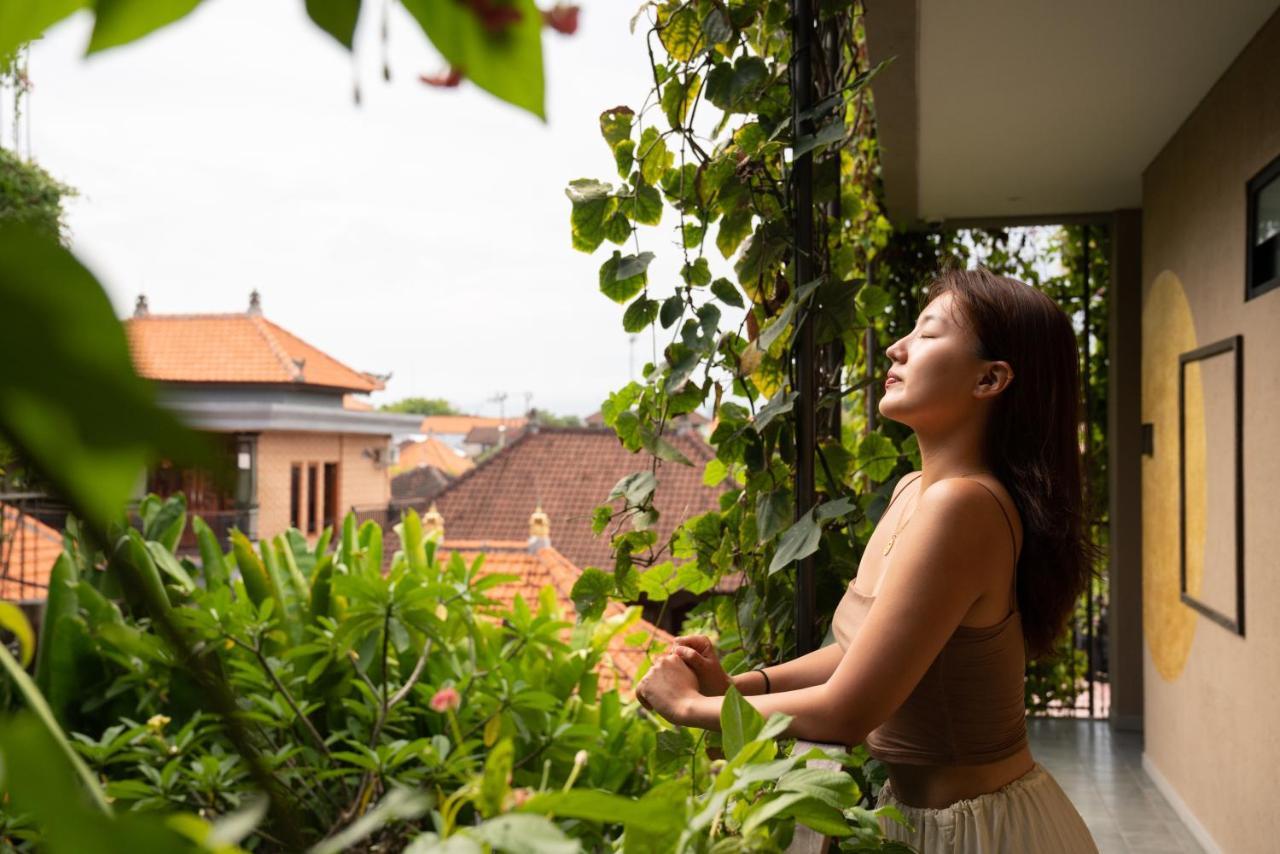 Tanaga Coliving Hotel Seminyak  Ngoại thất bức ảnh